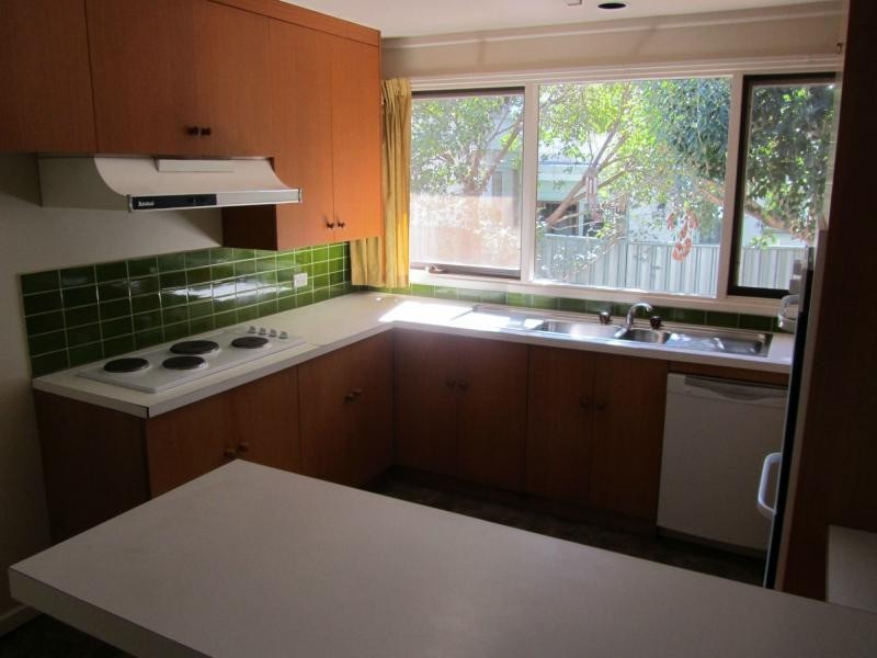 Unit 4/12 Harpin Street, Strathdale VIC 3550