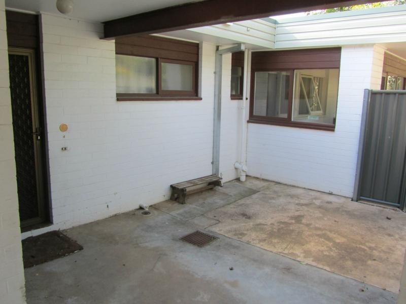 Unit 4/12 Harpin Street, Strathdale VIC 3550