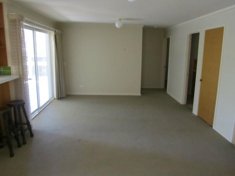 Unit 4/12 Harpin Street, Strathdale VIC 3550