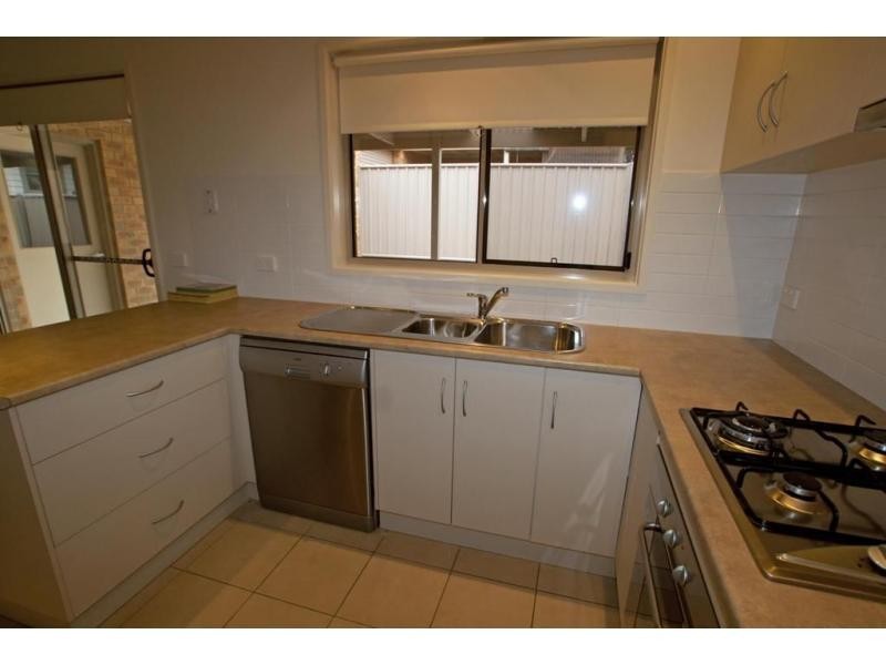 1/10 Bannister Street, North Bendigo VIC 3550