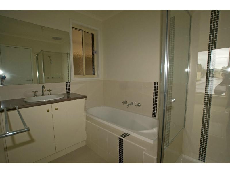 Unit 9/10 Druid. Street, Golden Square VIC 3555