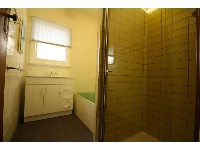 3 Burrell Street, Flora Hill VIC 3550