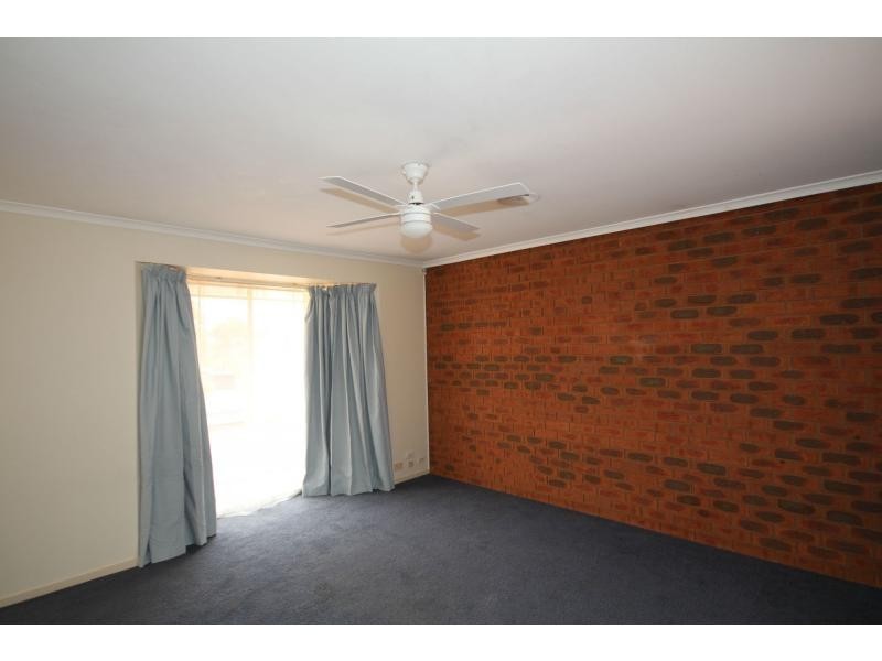 24 Sherwood Drive, Flora Hill VIC 3550