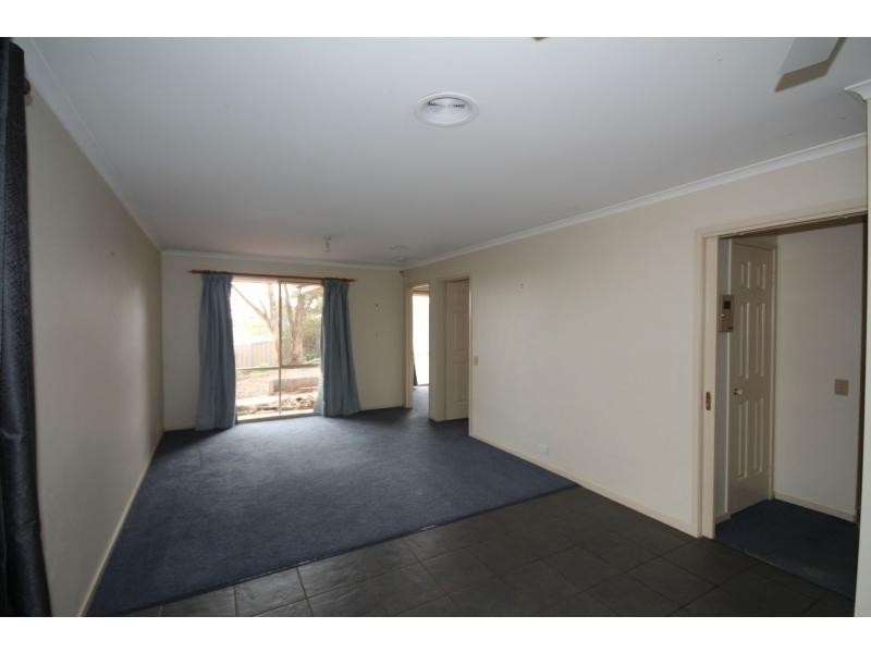 24 Sherwood Drive, Flora Hill VIC 3550