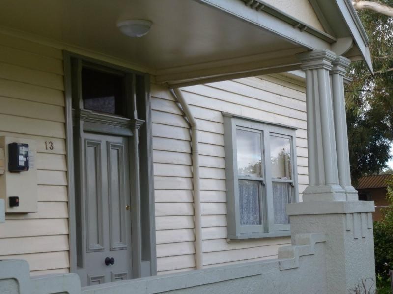 13 Station Street, Kangaroo Flat VIC 3555