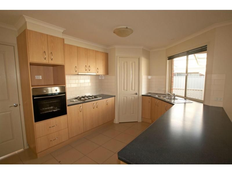 32 Elizabeth Street, Kangaroo Flat VIC 3555