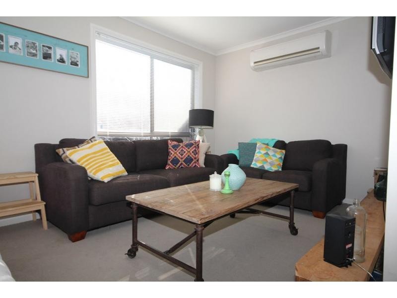 1a Locliff Avenue, Strathdale VIC 3550