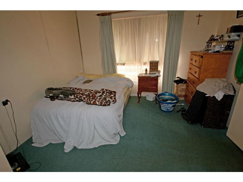 2/16 Woods Street, Kennington VIC 3550