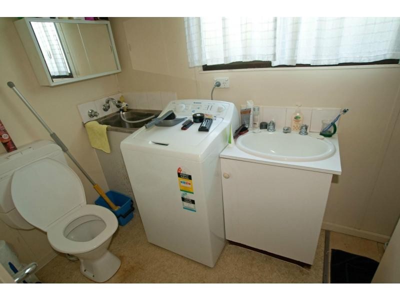 2/16 Woods Street, Kennington VIC 3550