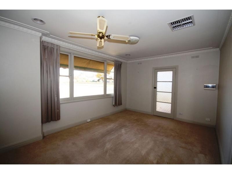 56 Simpsons Road, Eaglehawk VIC 3556