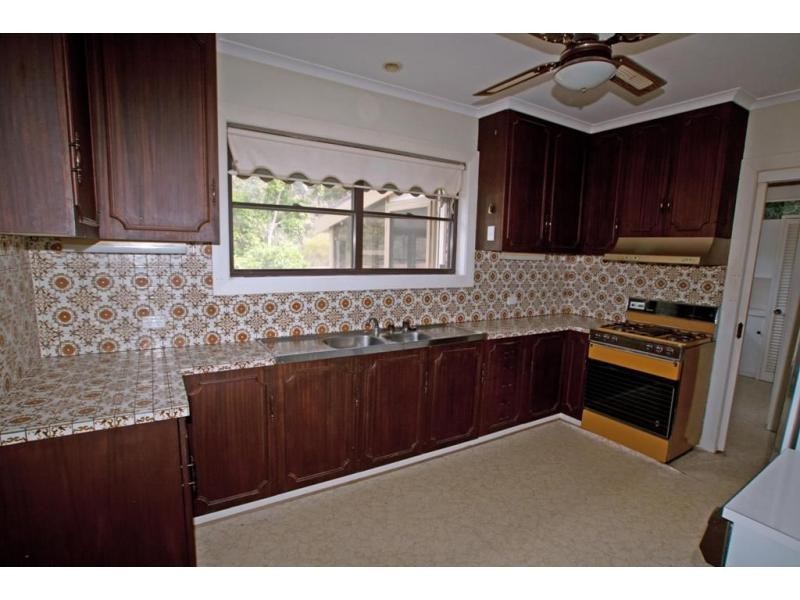 49 Emmett Street, Golden Square VIC 3555