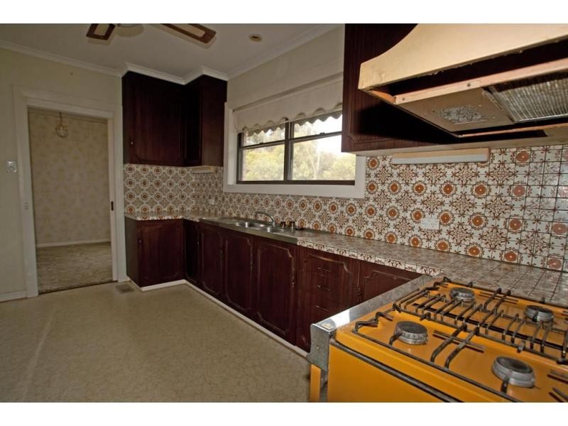 49 Emmett Street, Golden Square VIC 3555