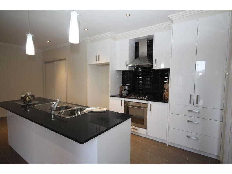 72 Chum Street, Golden Square VIC 3555