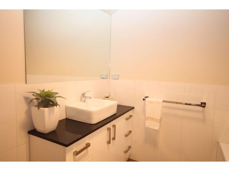 72 Chum Street, Golden Square VIC 3555
