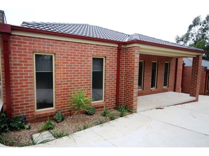 Unit 2/17 Spring Gully Road, Spring Gully VIC 3550