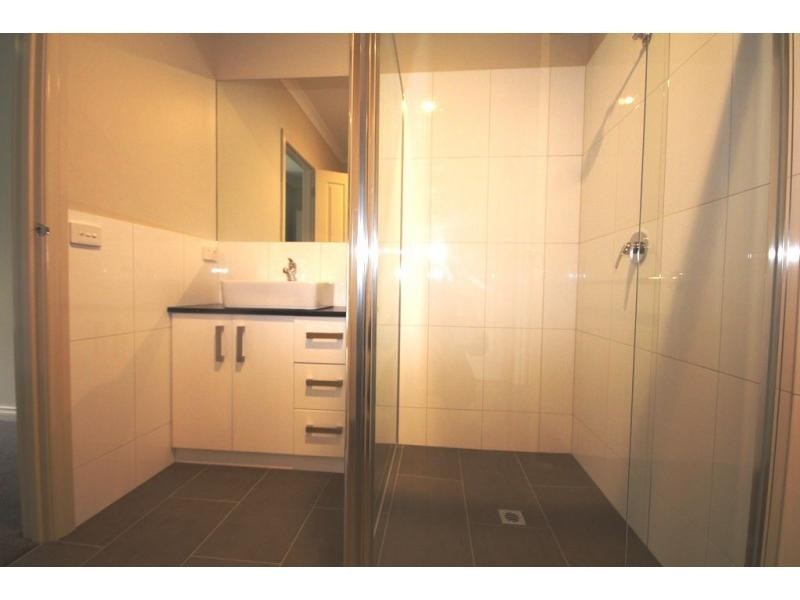 Unit 2/17 Spring Gully Road, Spring Gully VIC 3550