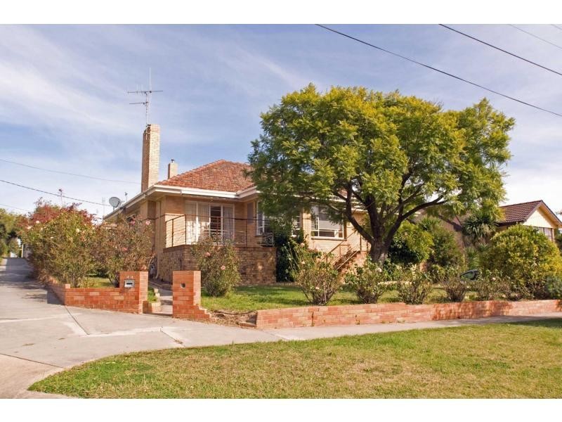 55 Lowndes Street, Kennington VIC 3550