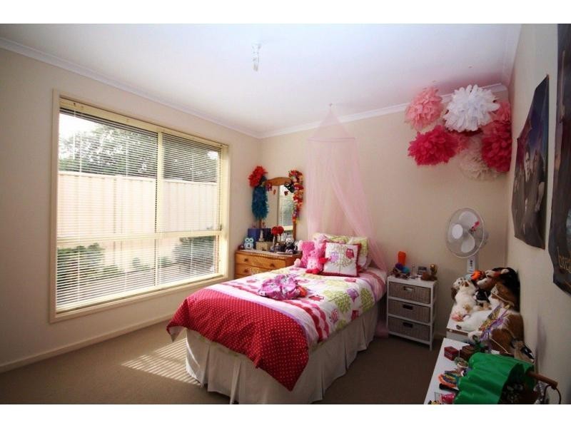 4A Theodore Street, Flora Hill VIC 3550