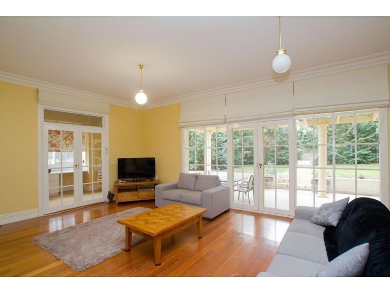 2 Penzance Avenue, Golden Square VIC 3555