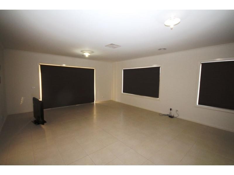 16 National Parade, Eaglehawk VIC 3556
