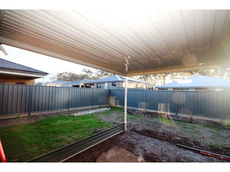 16 National Parade, Eaglehawk VIC 3556