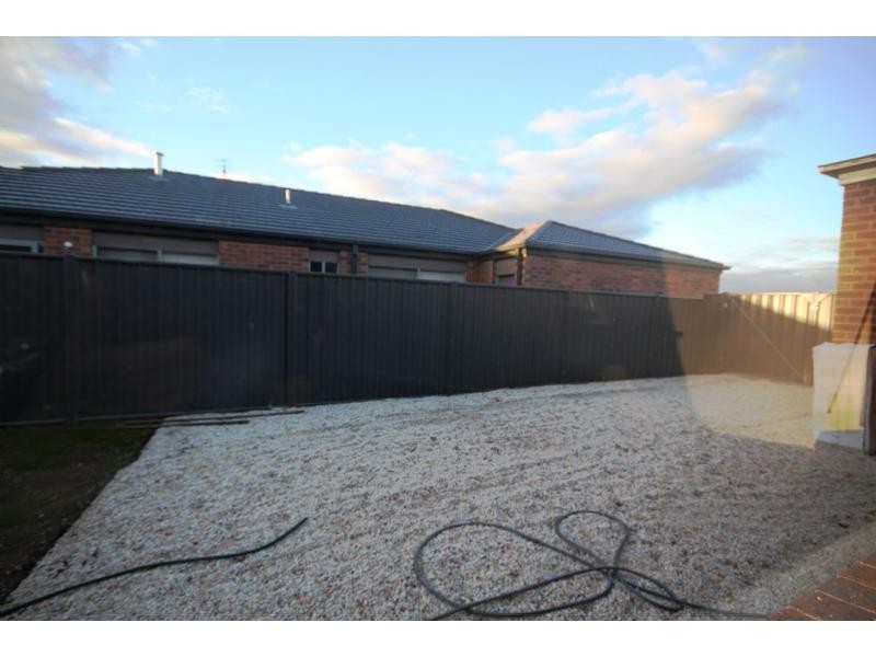 16 National Parade, Eaglehawk VIC 3556