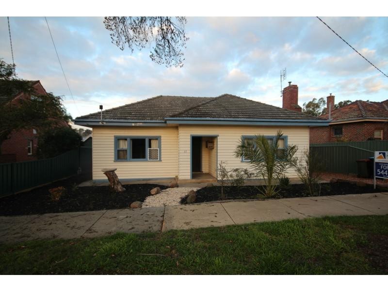 1/17 Spring Gully Road, Spring Gully VIC 3550