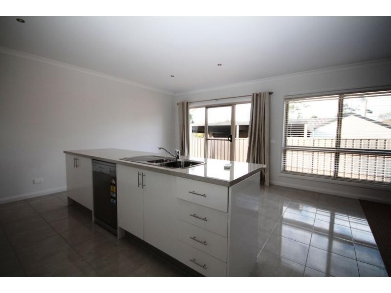 9 School Street, California Gully VIC 3556