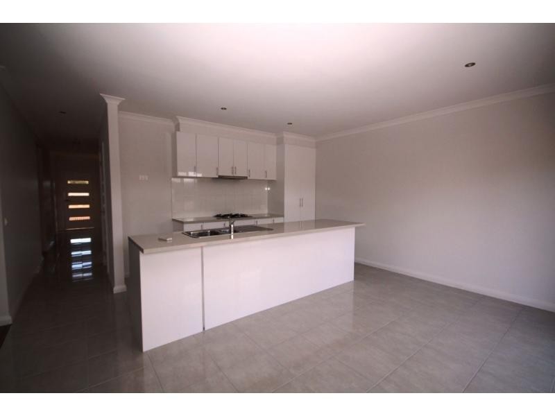 9 School Street, California Gully VIC 3556