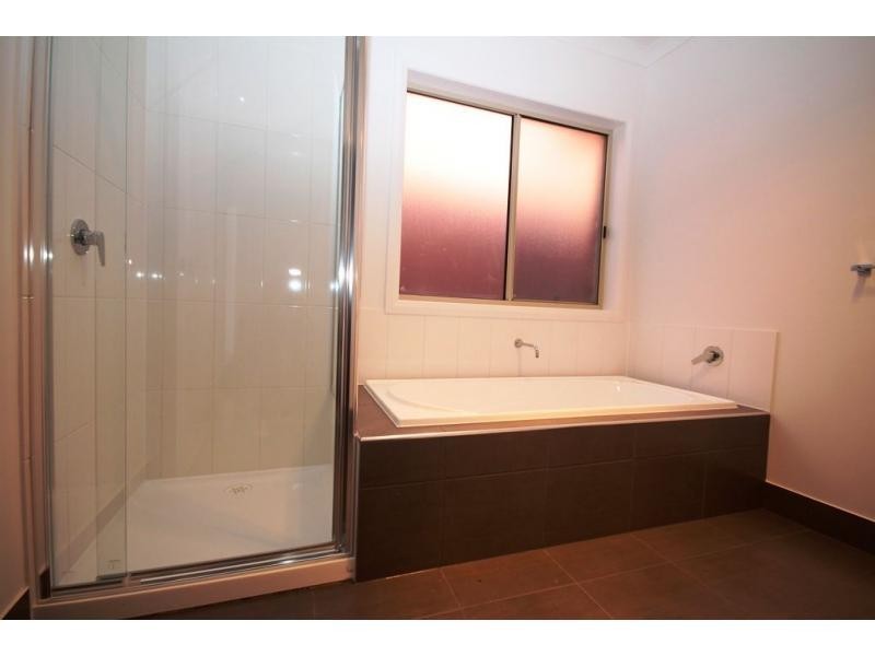 9 School Street, California Gully VIC 3556