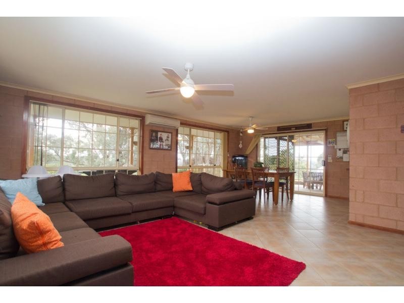 69 Mechan Road, Axe Creek VIC 3551