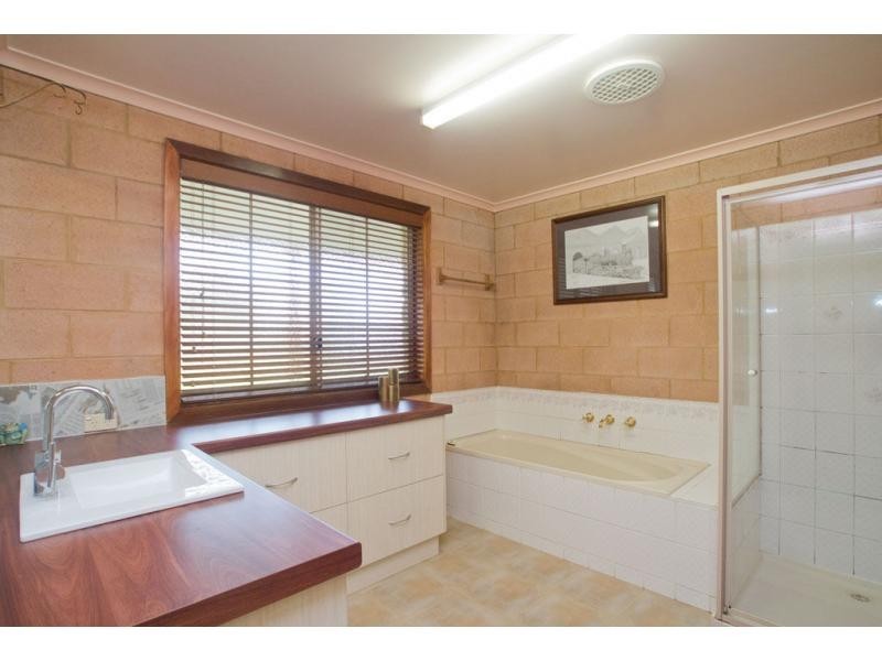 69 Mechan Road, Axe Creek VIC 3551