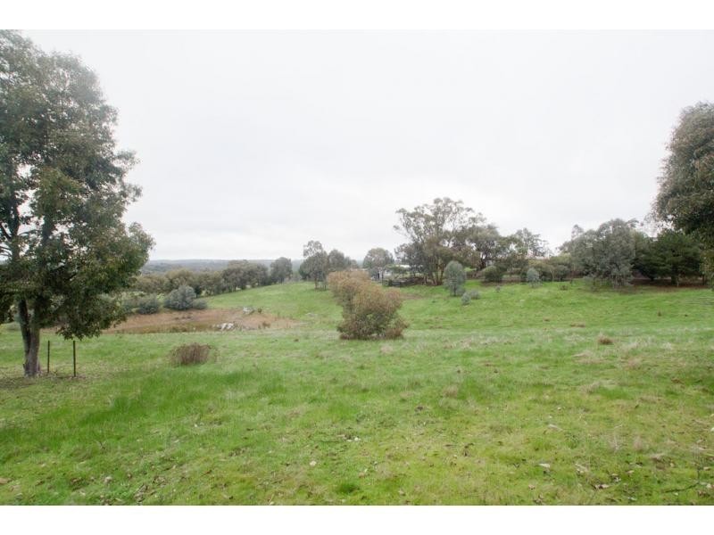 69 Mechan Road, Axe Creek VIC 3551