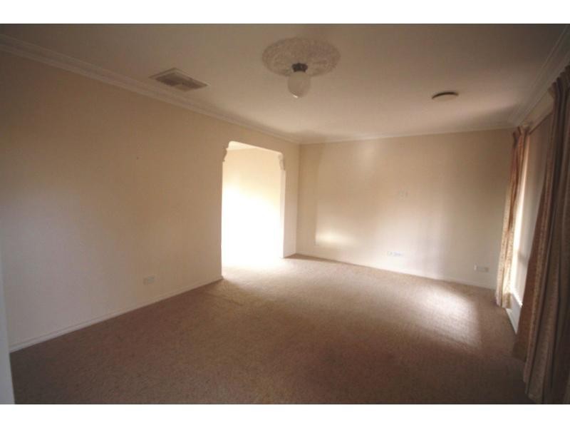 Unit 2/6 Davey Close, Flora Hill VIC 3550