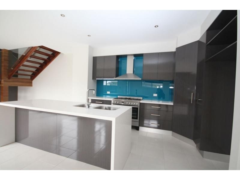 2/3 Ryan Street, North Bendigo VIC 3550