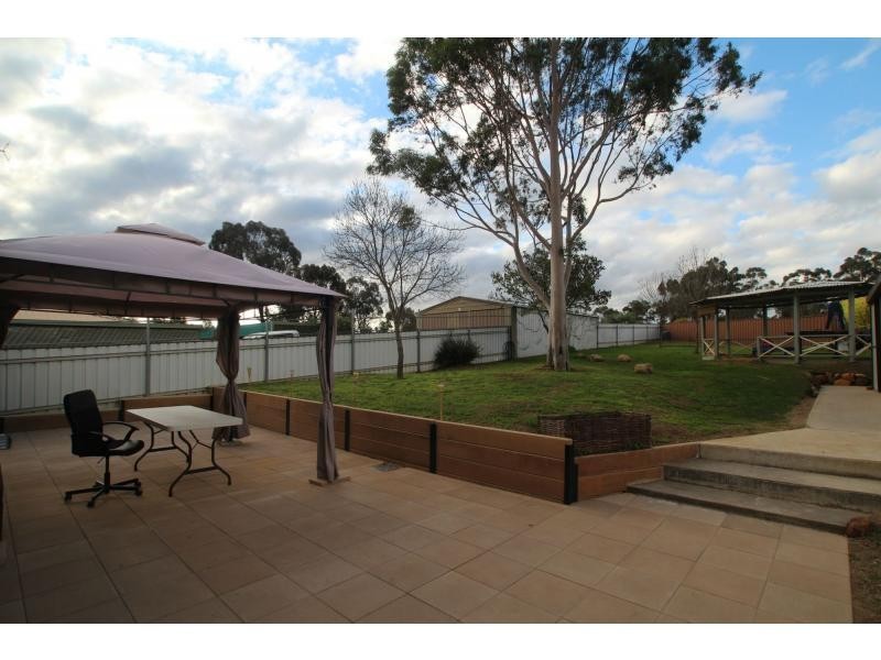 1A Lethebys Road, Eaglehawk VIC 3556