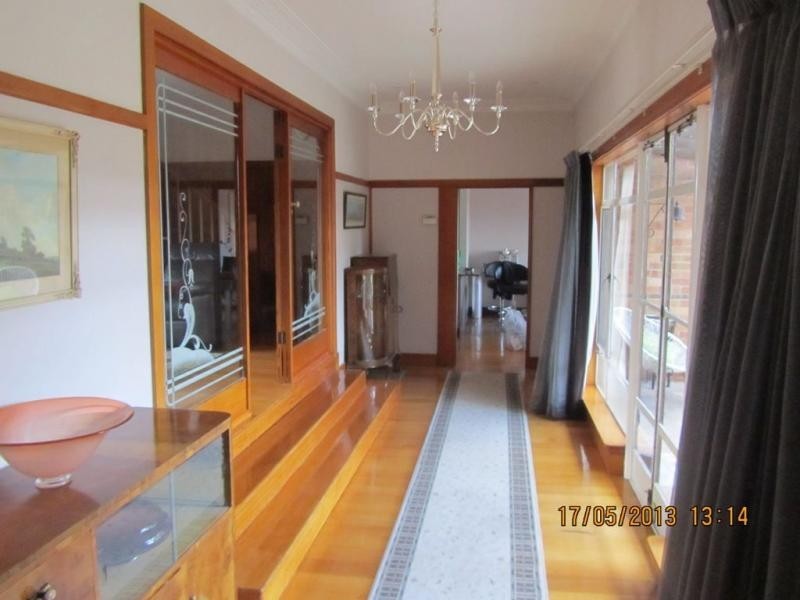 20 Harkness Street, Quarry Hill VIC 3550