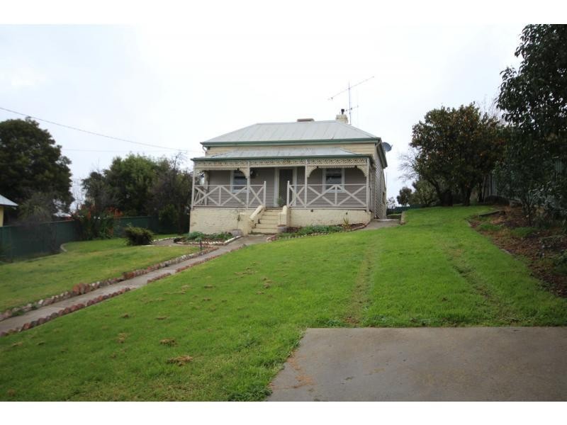 11 Quick Street, Ironbark VIC 3550