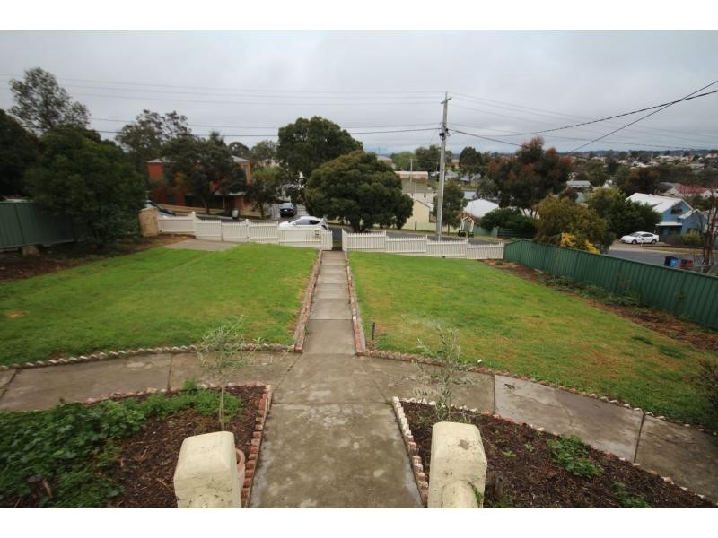 11 Quick Street, Ironbark VIC 3550