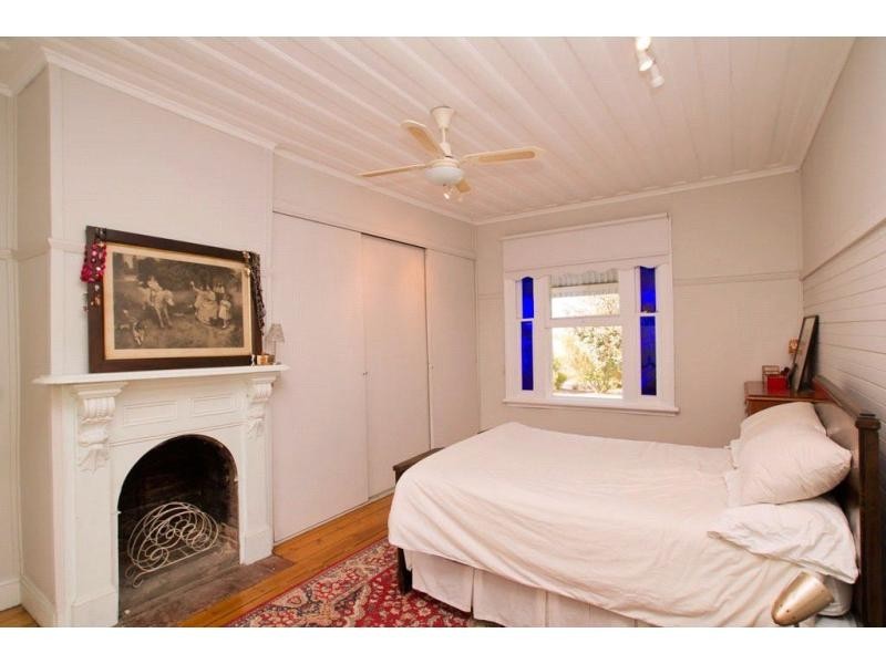 6 Vinton Street, California Gully VIC 3556