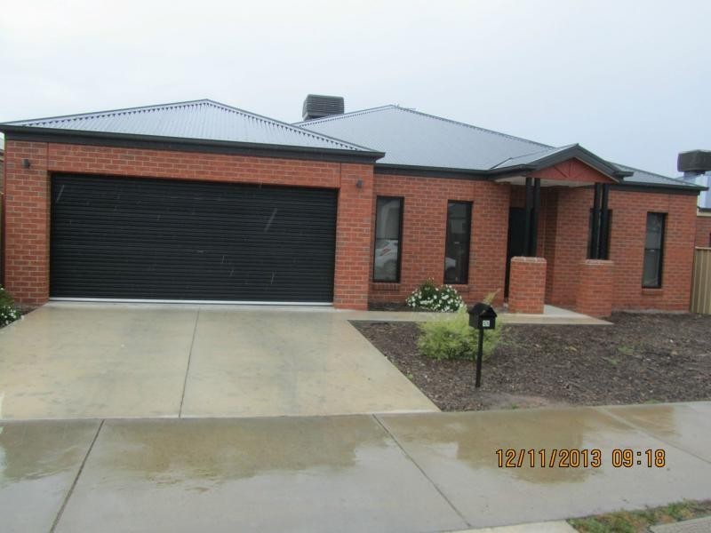 55 Bassett Drive, Strathfieldsaye VIC 3551