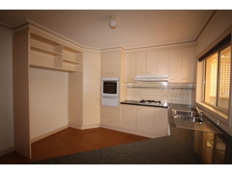 6 Irkara Drive, Kennington VIC 3550