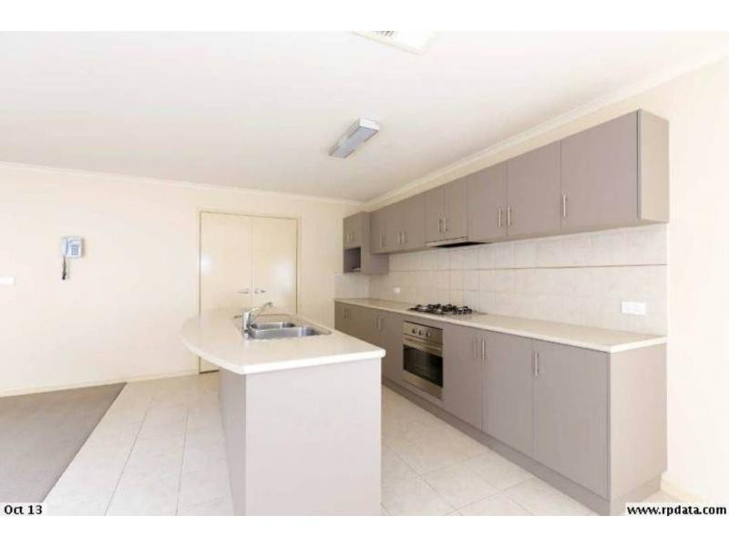 33 Hodgkinson Street, Kennington VIC 3550