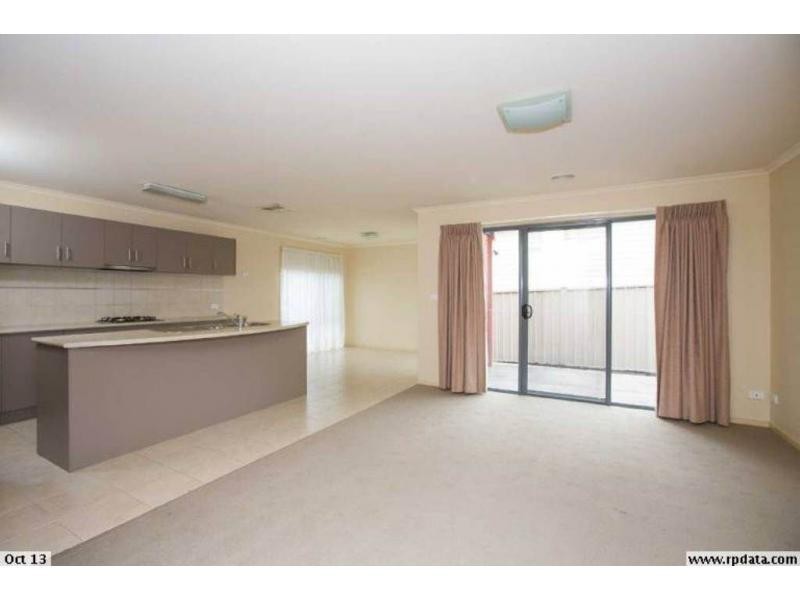 33 Hodgkinson Street, Kennington VIC 3550