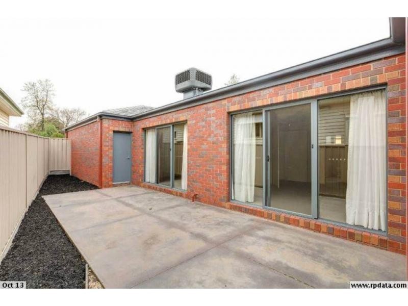 33 Hodgkinson Street, Kennington VIC 3550