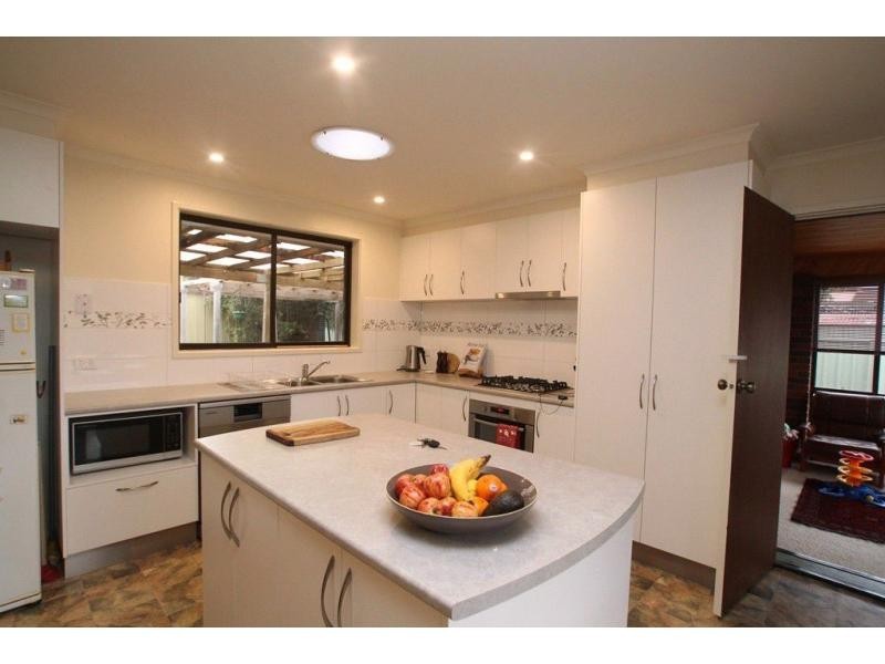 10 Orlando Street, Eaglehawk VIC 3556