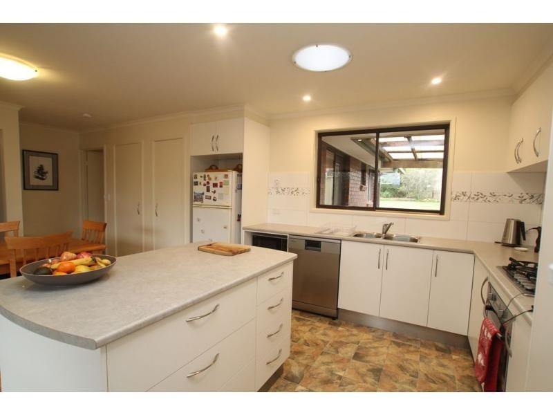 10 Orlando Street, Eaglehawk VIC 3556