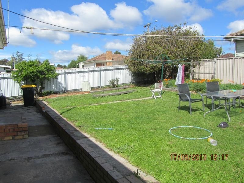 55 Lowndes Street, Kennington VIC 3550