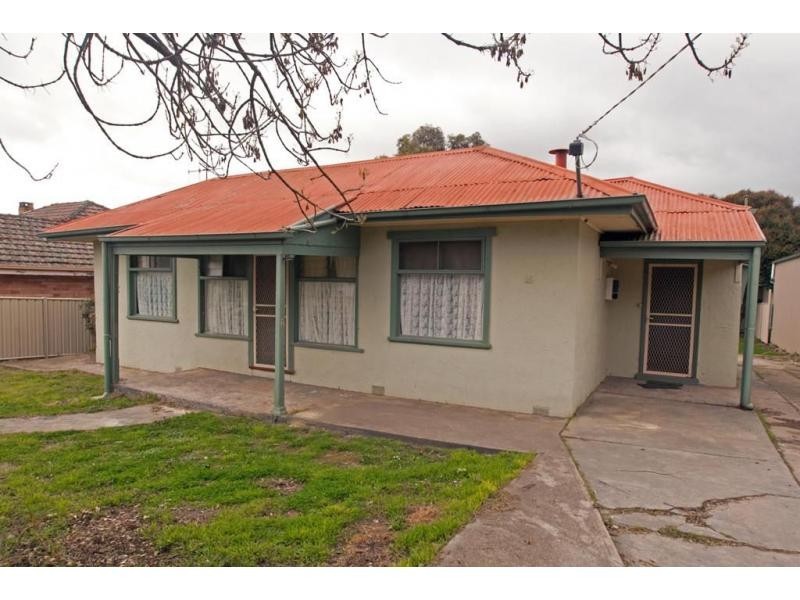 16 Putnam Avenue, Strathdale VIC 3550