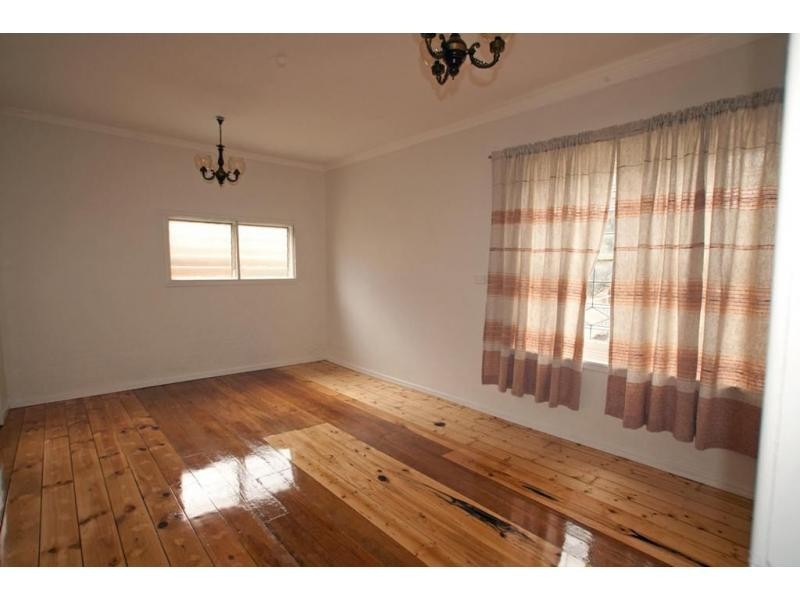 16 Putnam Avenue, Strathdale VIC 3550